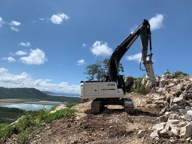 Excavadora sobre orugas HIDROMEK HMK230LC-H4