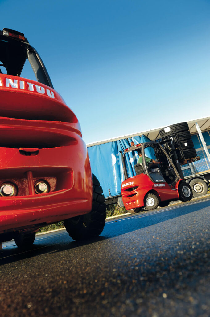 Montacargas industrial MANIOU MIX18D